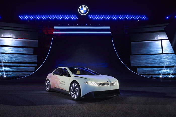 超级大脑协同空气推进器bmw新世代驾趣概念车亮相